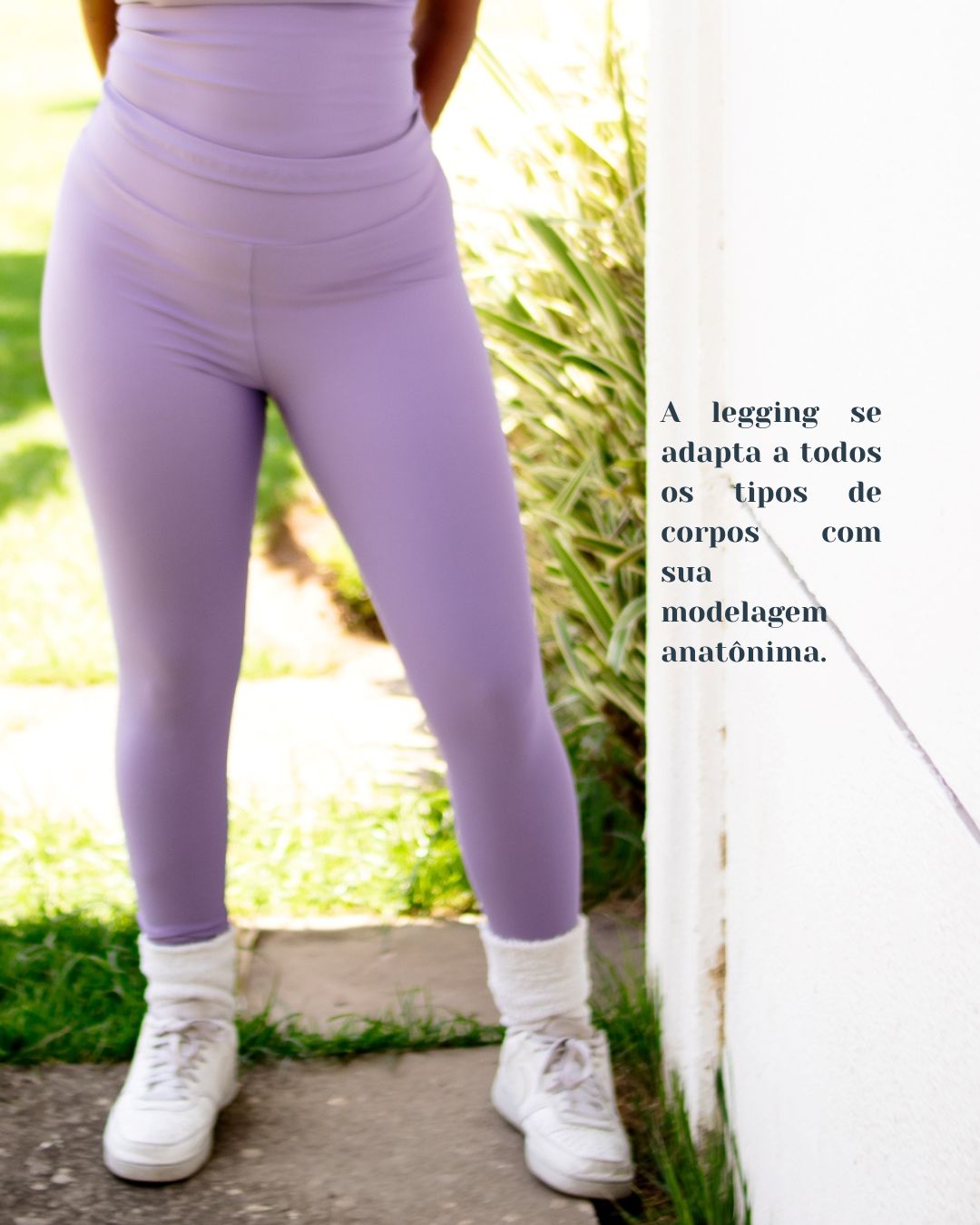Legging Basic Rivvi Matte couro &mdash; cintura alta, pala larga de 8 cm, acabamento fosco